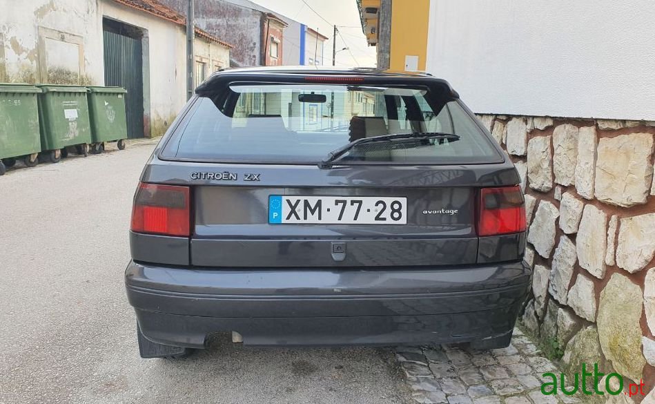 1991' Citroen ZX Avantage photo #3