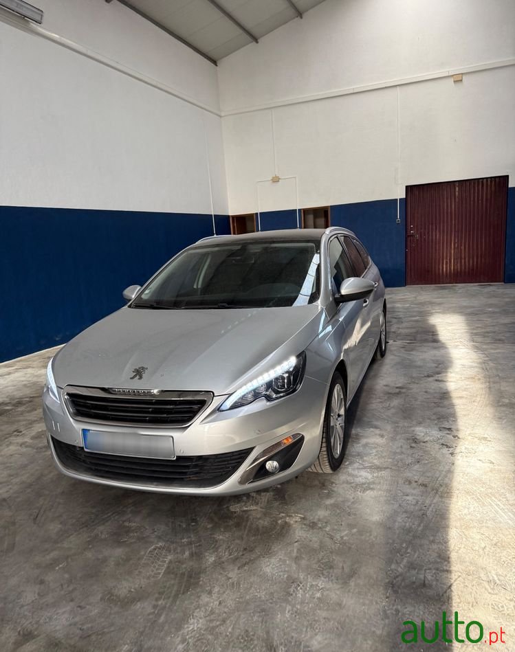 2016' Peugeot 308 photo #1