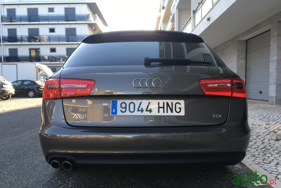 2012' Audi A6 Avant photo #6