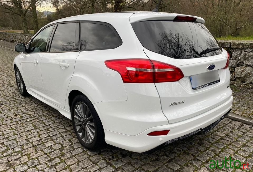 2017' Ford Focus Sw photo #5