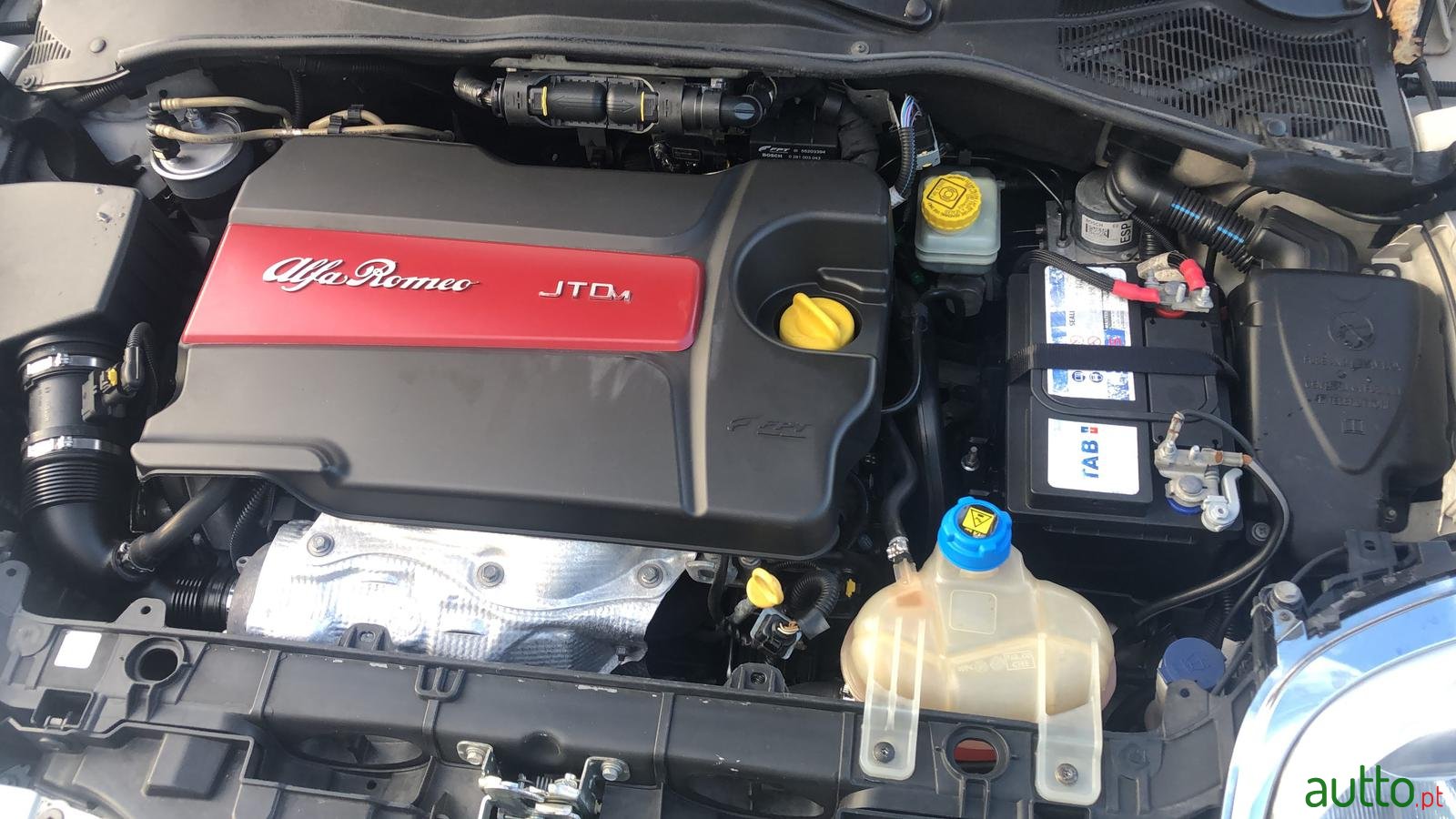 2010' Alfa Romeo MiTo photo #5