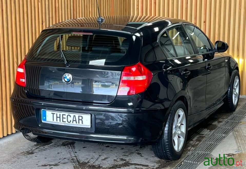 2010' BMW 118 photo #2