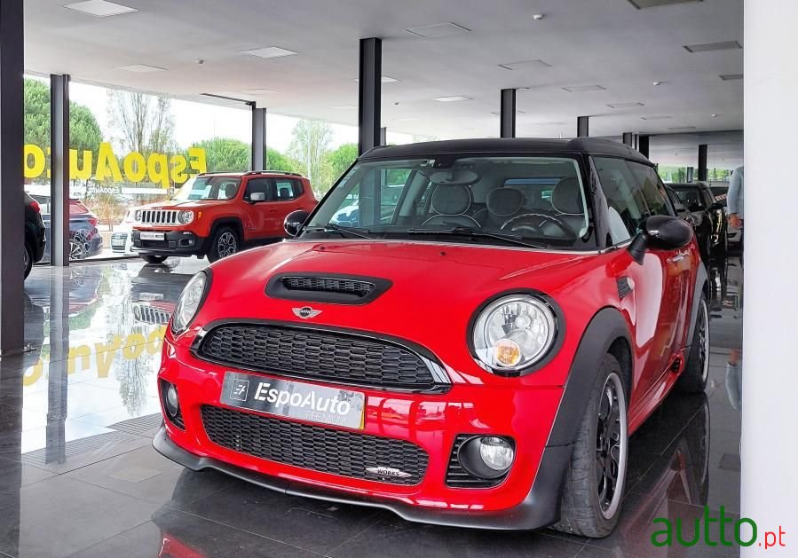 2010' MINI Clubman photo #2