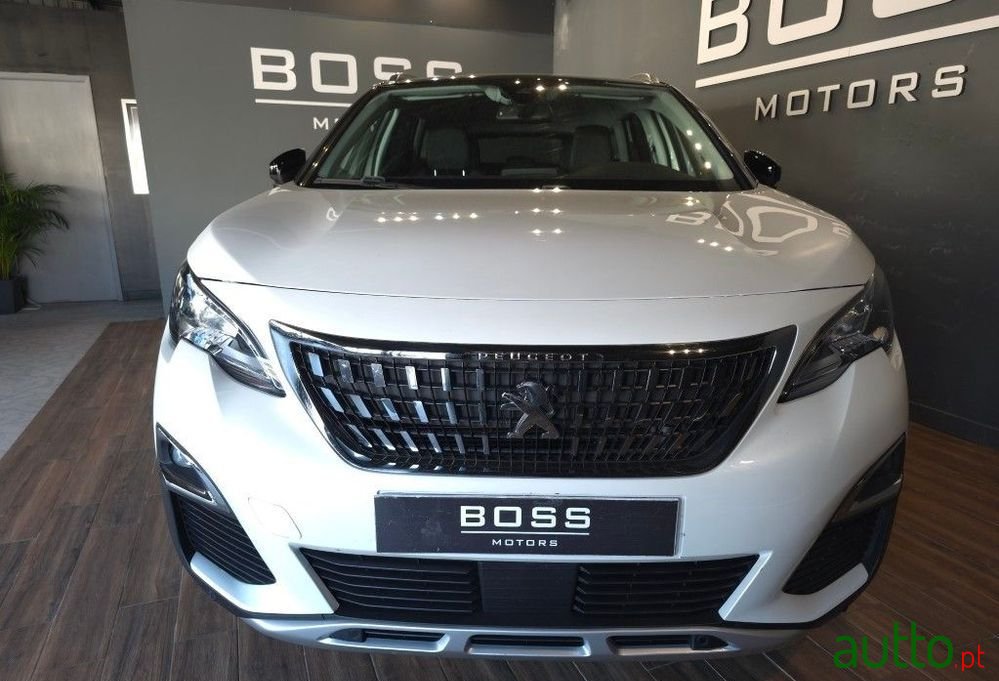 2019' Peugeot 3008 photo #5