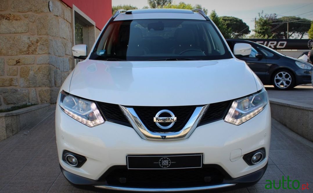 2015' Nissan X-Trail photo #2