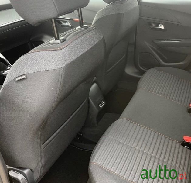 2023' Peugeot e-208 photo #6