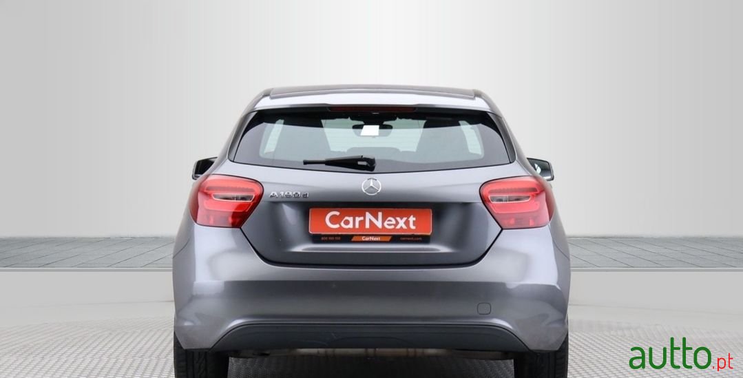 2017' Mercedes-Benz A-180 photo #4