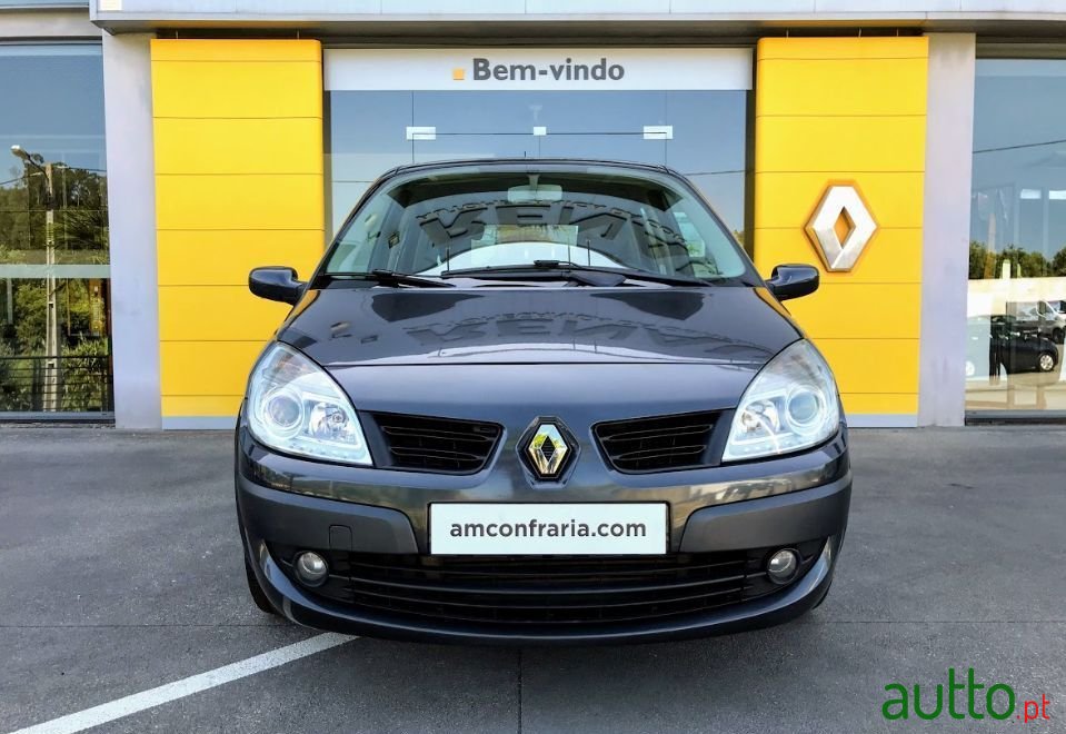 2008' Renault Scenic photo #2