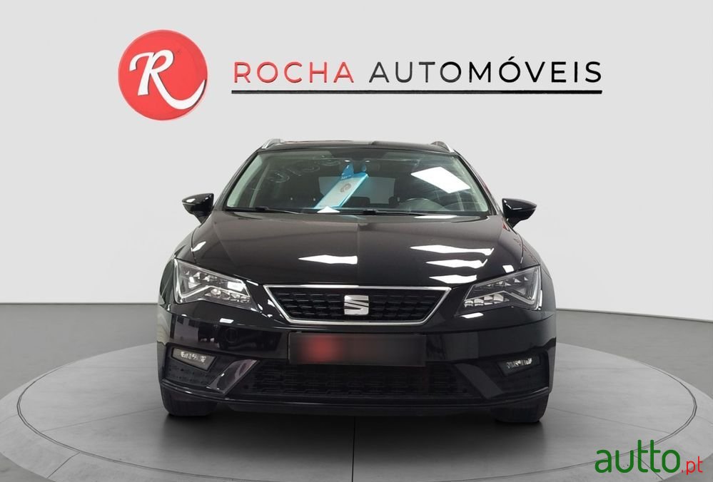 2020' SEAT Leon St photo #2