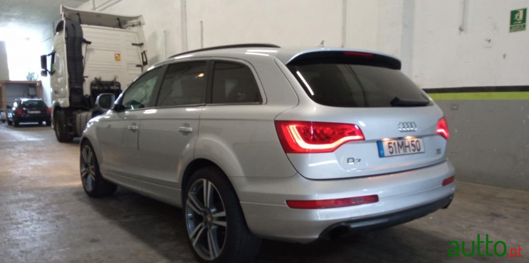 2011' Audi Q7 photo #1