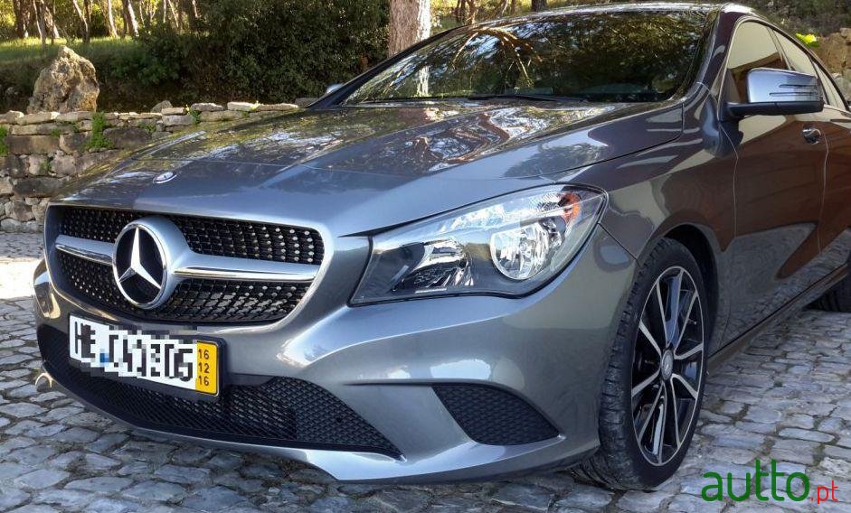 2015' Mercedes-Benz CLA 200 Cdi photo #2