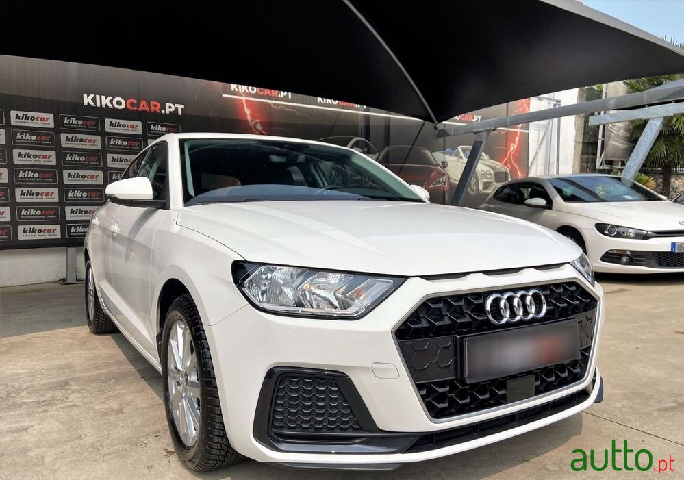 2022' Audi A1 Sportback photo #1