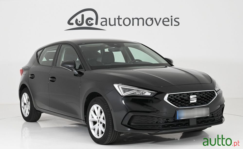 2020' SEAT Leon 1.0 Tsi Style photo #1