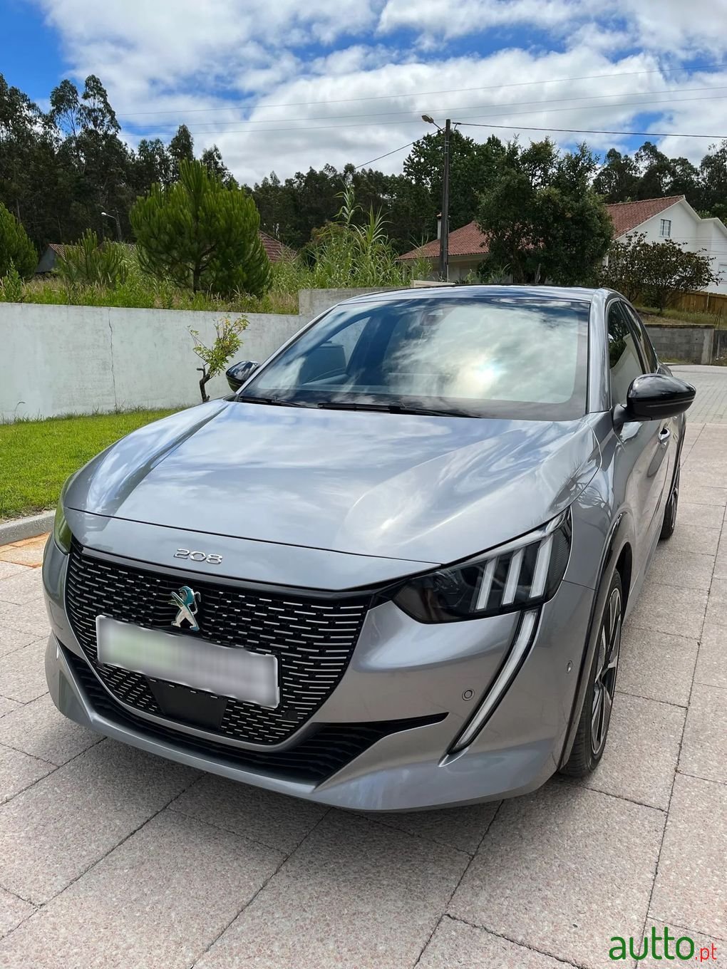 2020' Peugeot e-208 photo #3