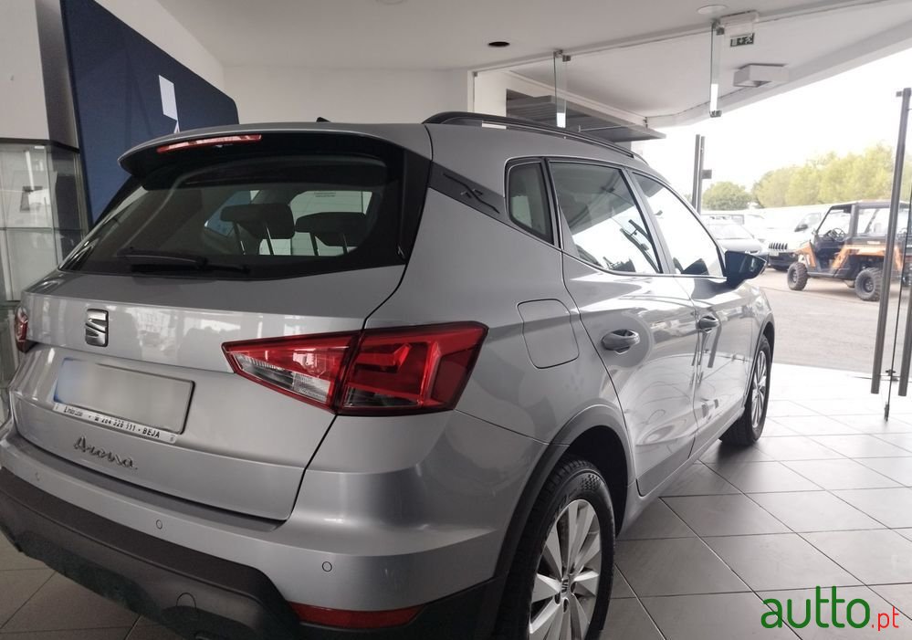 2024' SEAT Arona 1.0 Tsi Style Dsg photo #6