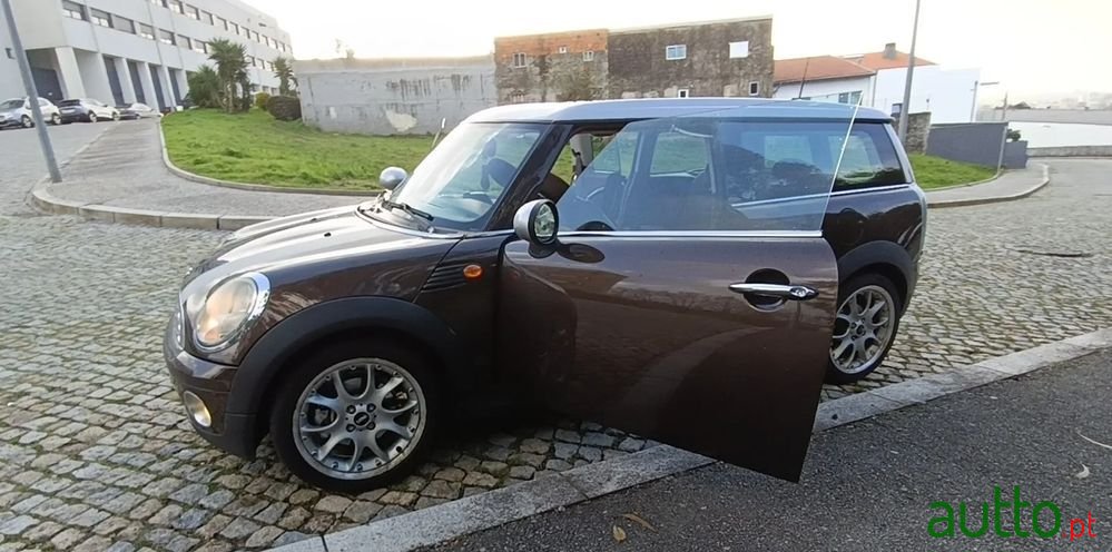 2008' MINI Clubman Cooper photo #1