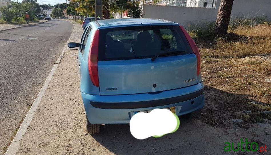 2000' Fiat Punto photo #2
