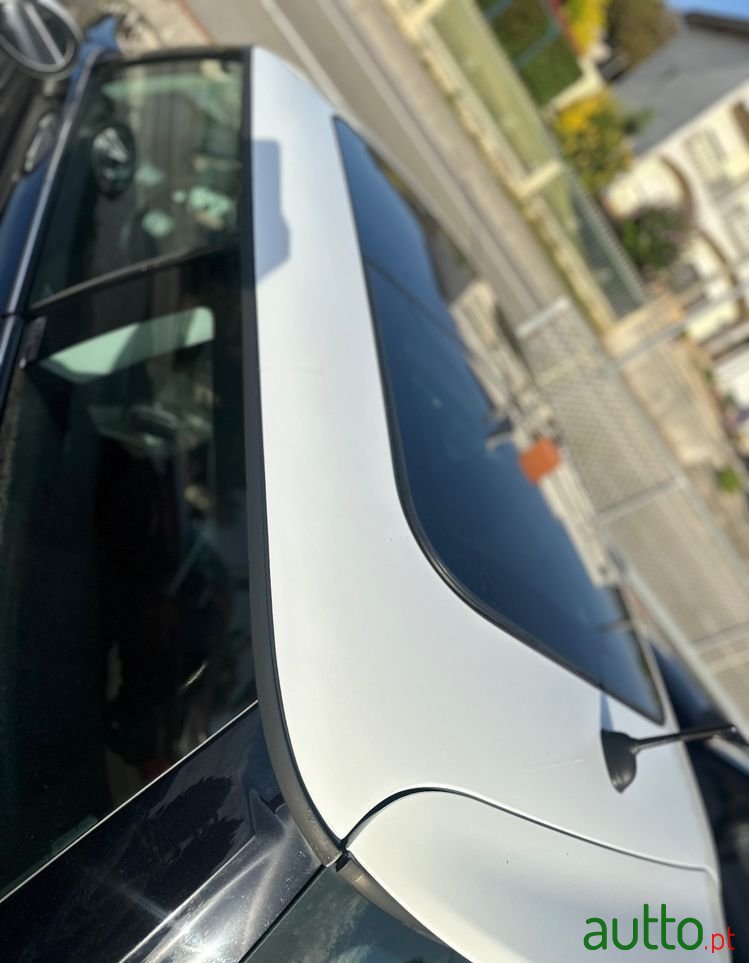 2007' MINI Cooper 3 Portas photo #3