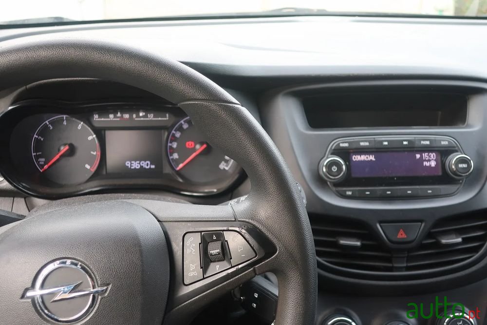 2017' Opel Karl 1.0 photo #4