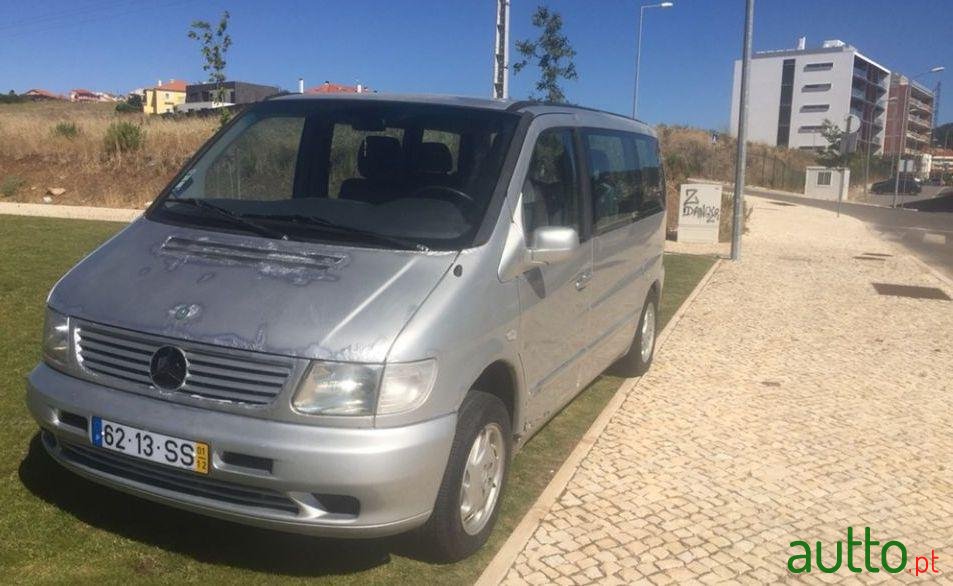 2001' Mercedes-Benz V-200 photo #3