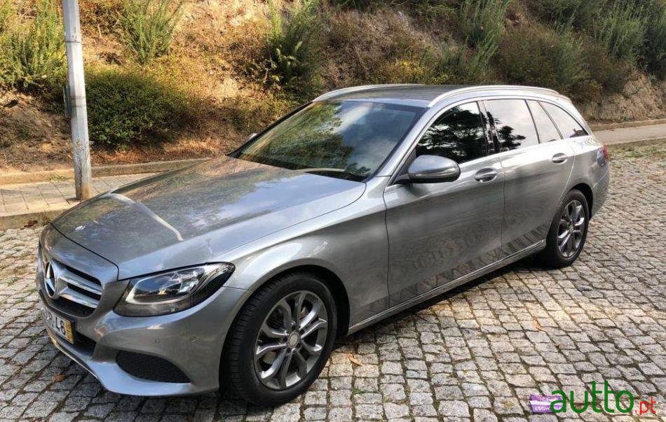 2015' Mercedes-Benz C-200 Avantgarde photo #2