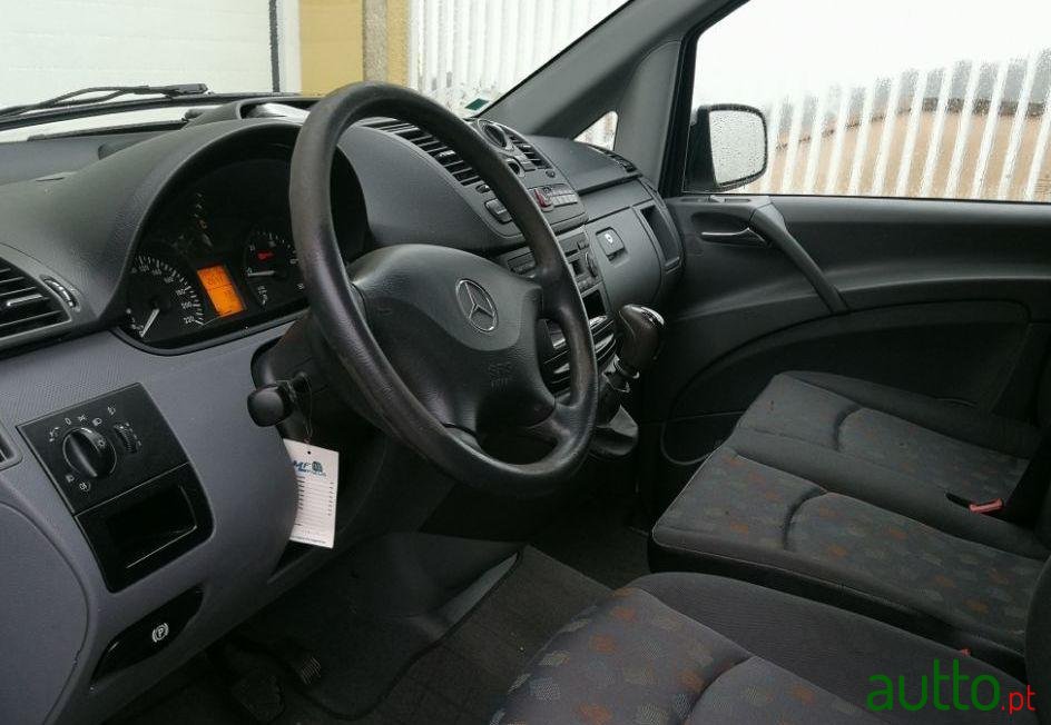 2010' Mercedes-Benz Vito photo #3