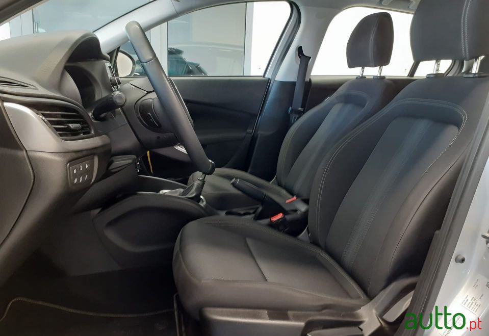 2019' Fiat Tipo Station Wagon photo #6