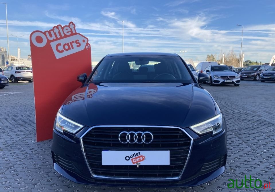 2018' Audi A3 Sportback photo #2