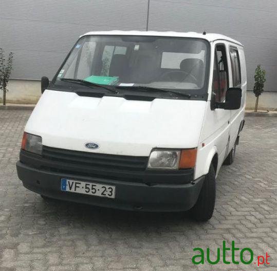 1990' Ford Transit 7 Lugares photo #1