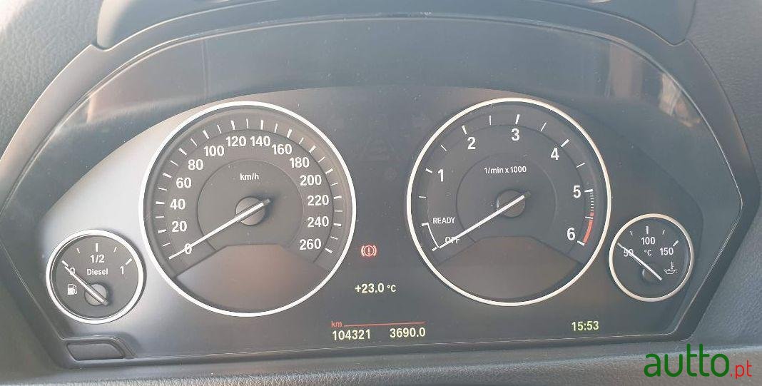 2014' BMW 320 D Line Luxury Auto photo #3