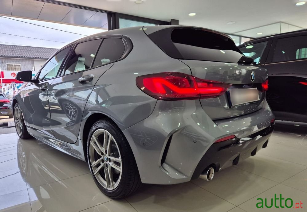 2022' BMW Série 1 photo #6