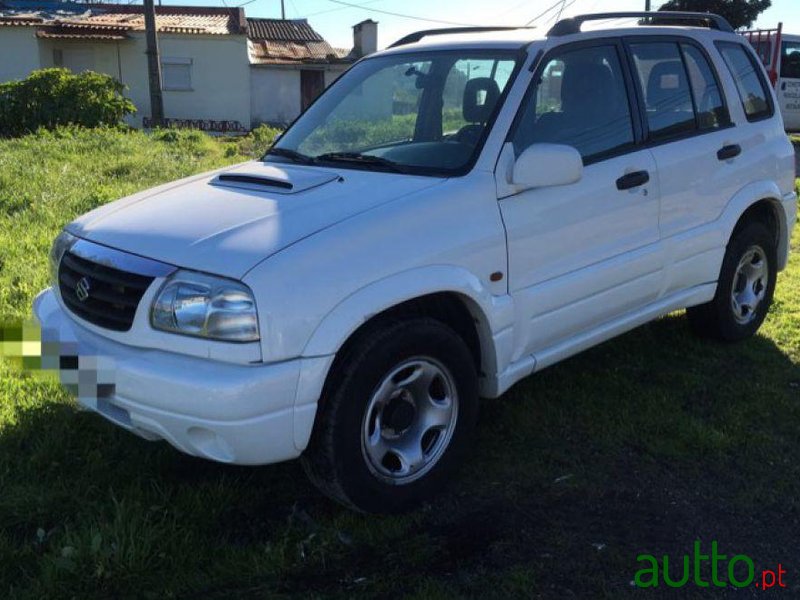 2000' Suzuki Grand Vitara 2.0 Td photo #2