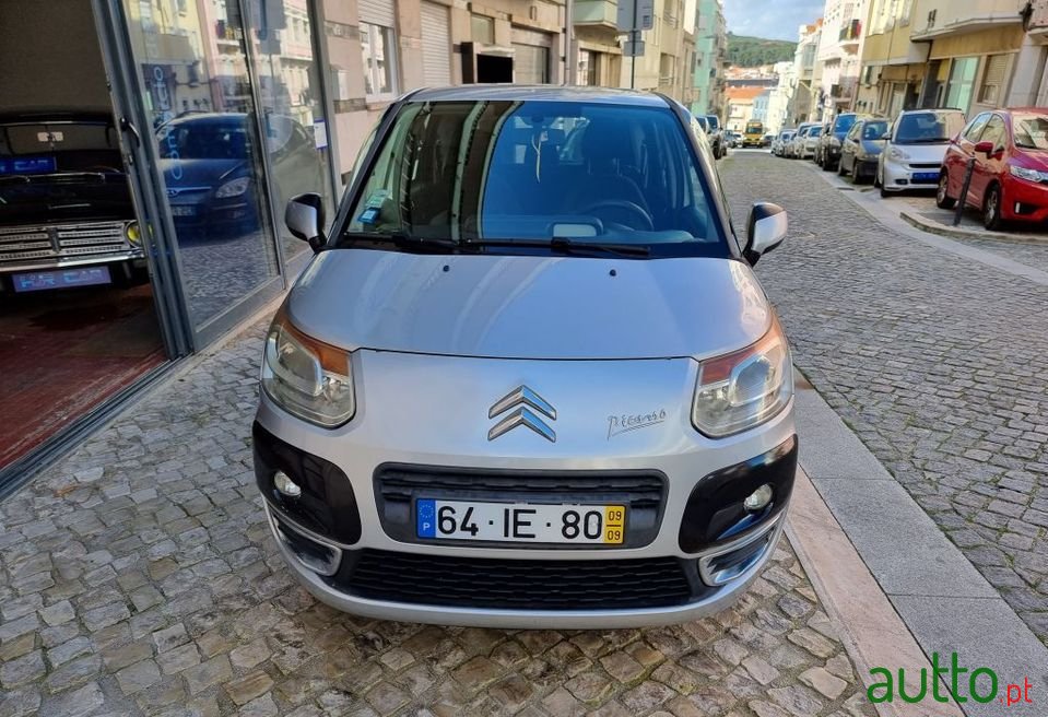 2009' Citroen C3 Picasso photo #1