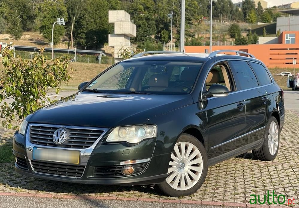 2006' Volkswagen Passat Variant photo #1