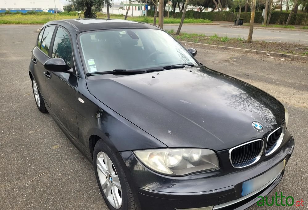 2007' BMW Série 1 D photo #1
