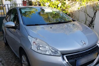 2013' Peugeot 208 1.2 Vti Active