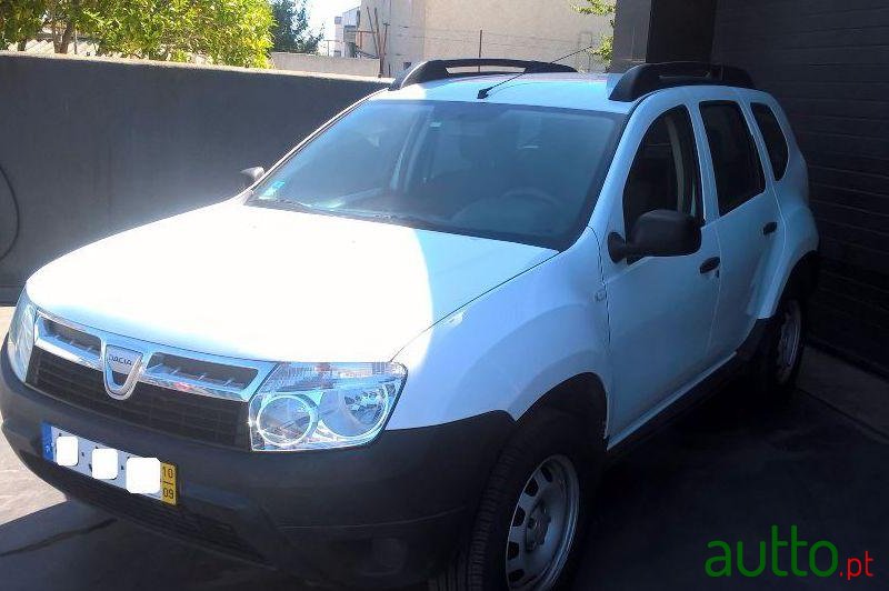 2010' Dacia Duster Confort 1.5 Dci photo #2