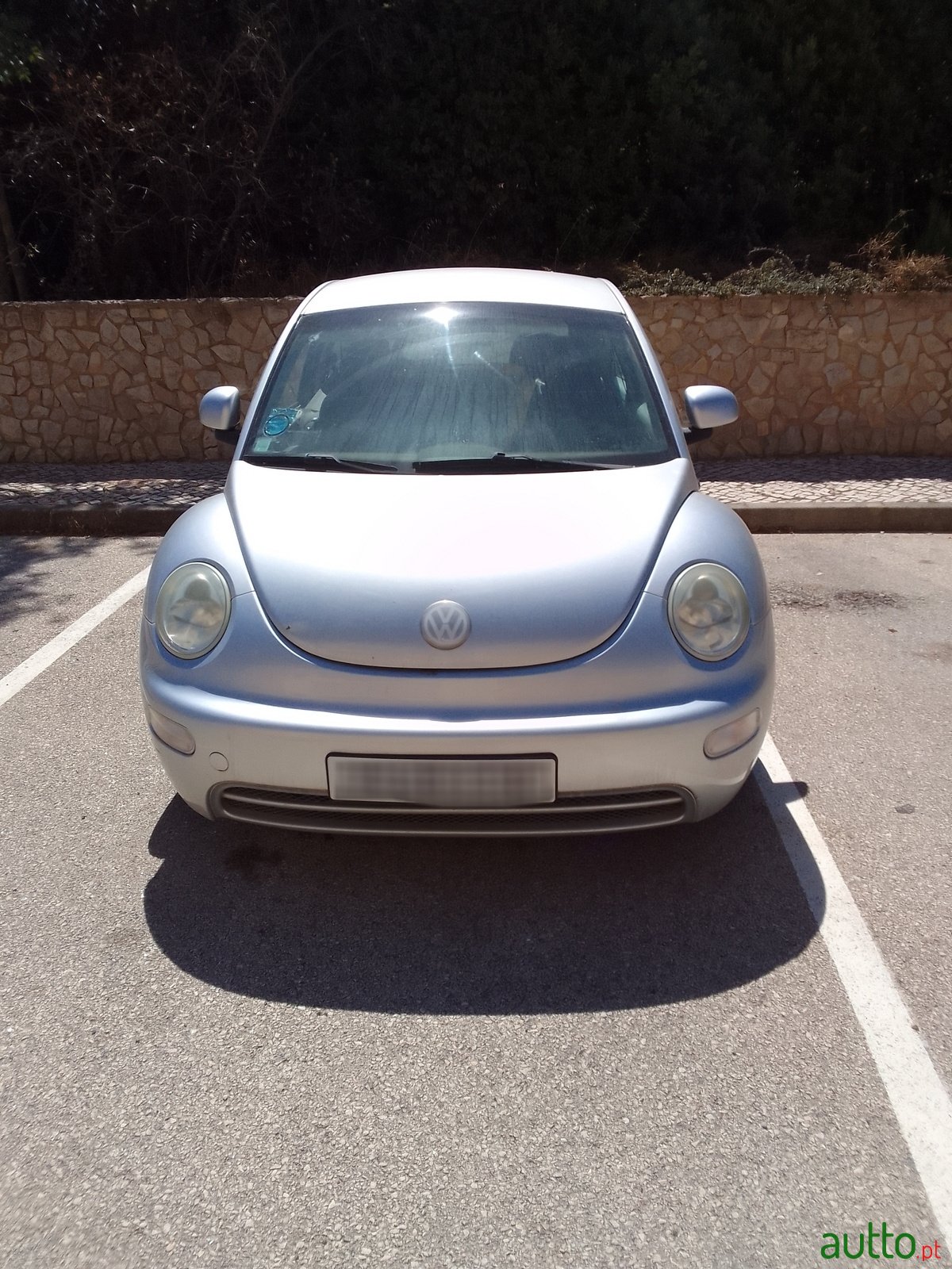 2000' Volkswagen Beetle photo #1