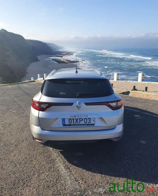 2016' Renault Megane Sport Tourer photo #4