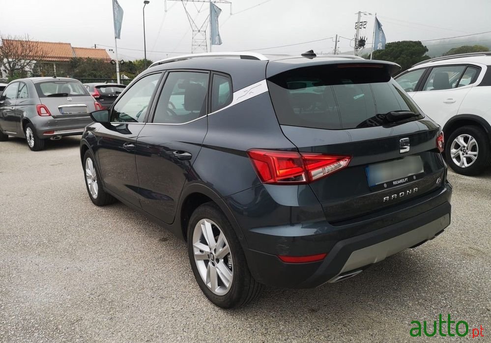 2021' SEAT Arona 1.0 Tsi Fr photo #2
