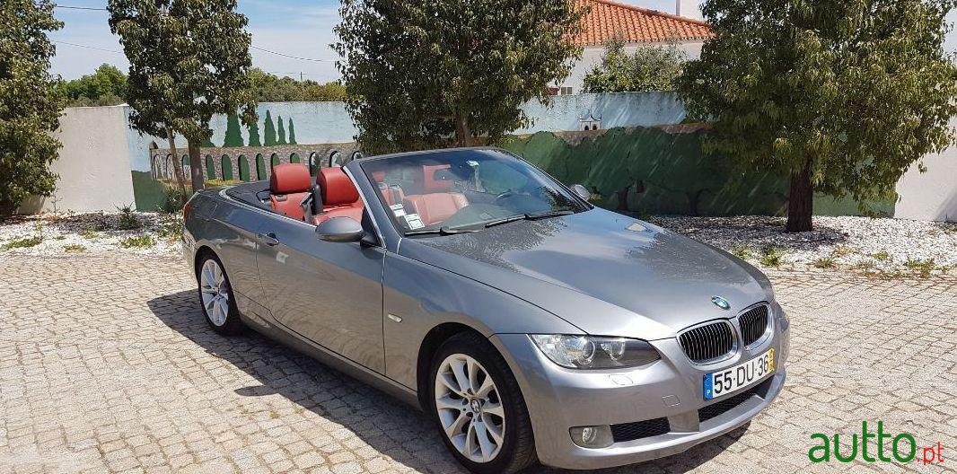 2007' BMW 330 photo #1