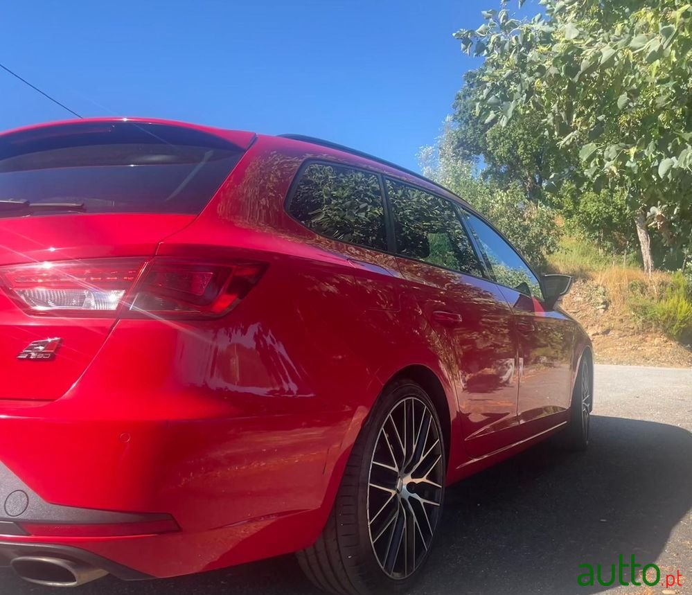 2016' SEAT Leon St photo #3