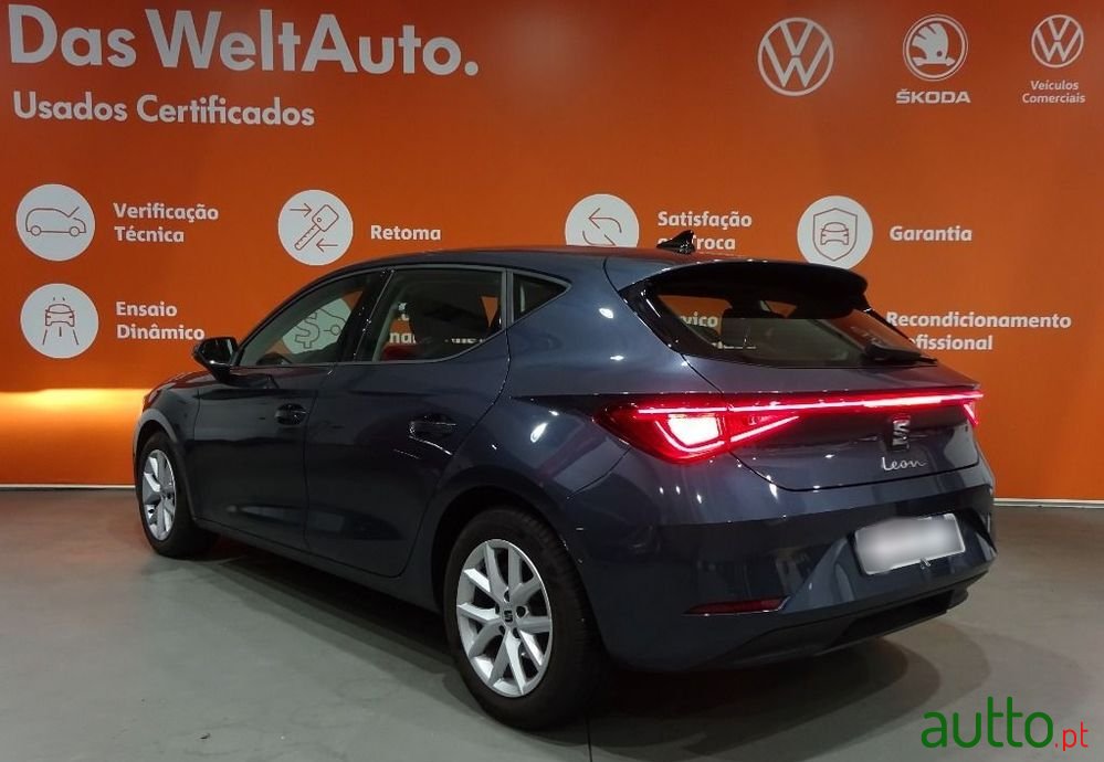 2021' SEAT Leon 2.0 Tdi Style photo #3