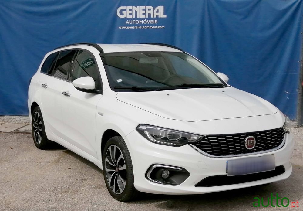 2019' Fiat Tipo Station Wagon photo #3