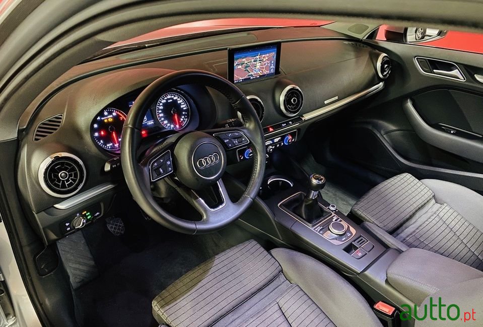 2017' Audi A3 Sportback photo #5