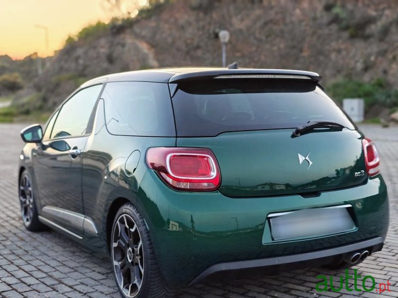 2018' DS Automobiles Ds3 Bluehdi 120 Sportchic photo #3