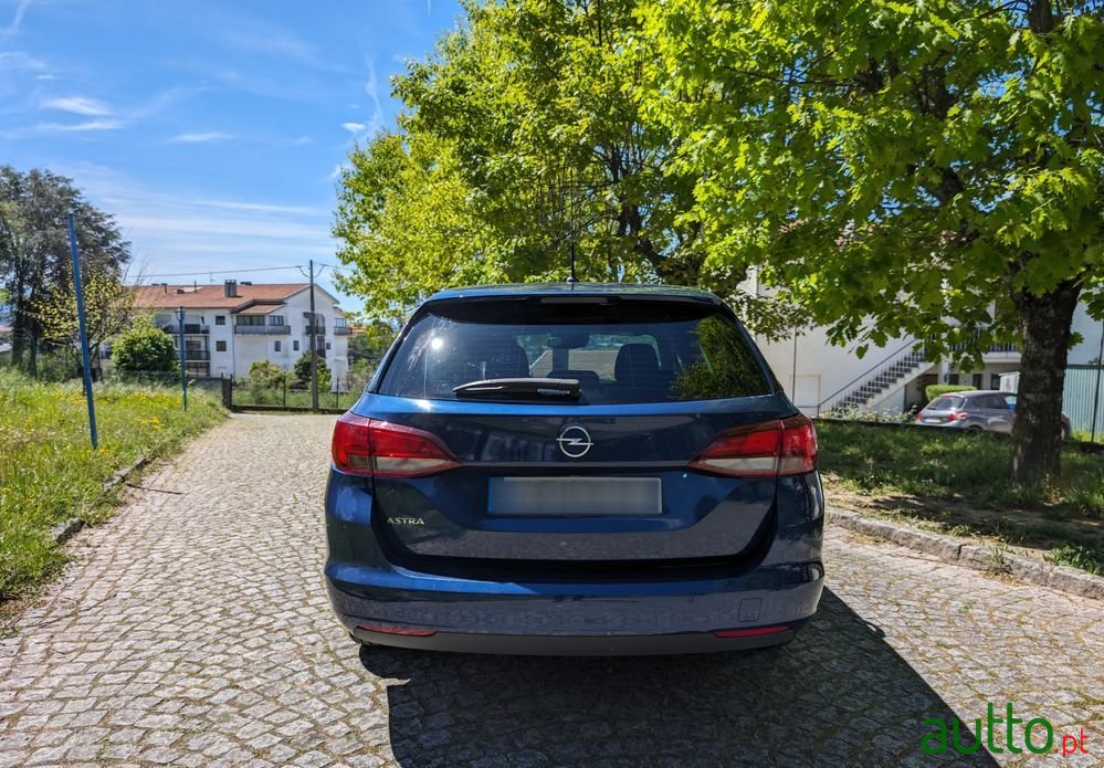 2020' Opel Astra Sports Tourer photo #4