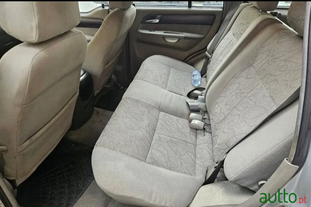 2000' SsangYong Musso photo #2