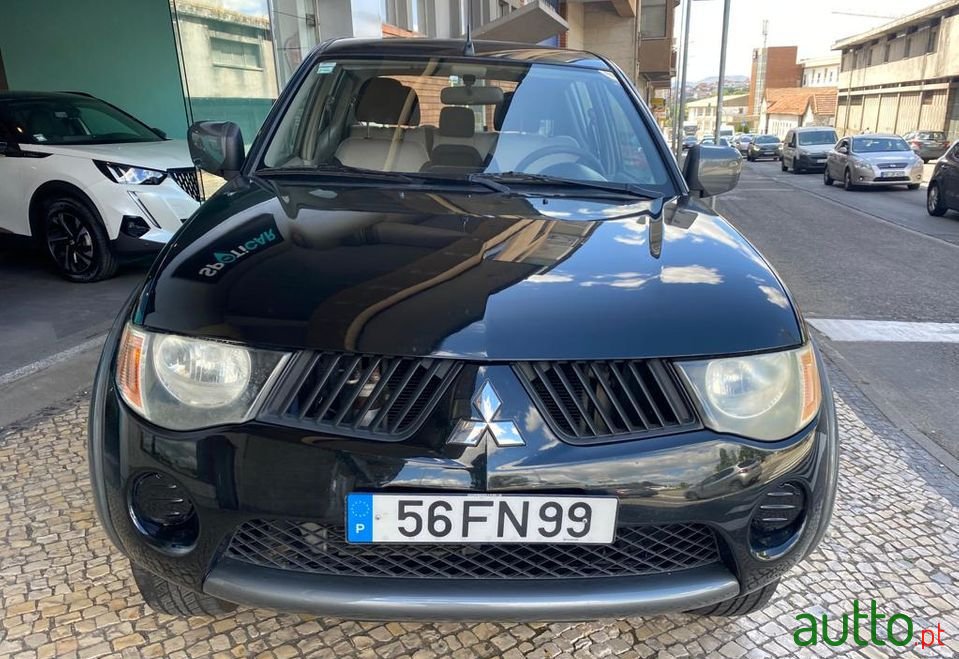 2008' Mitsubishi L200 photo #5