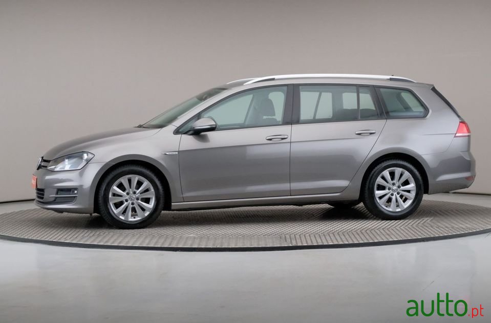 2016' Volkswagen Golf Variant photo #4